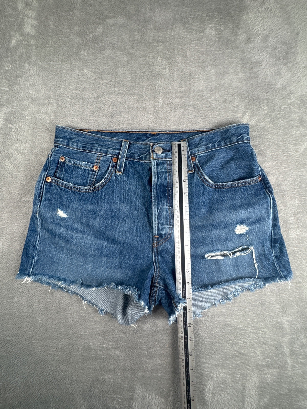 Levi's 501 Distressed Denim Shorts W29