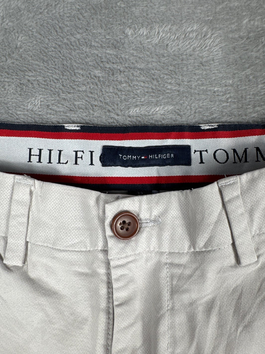 Retro Tommy Hilfiger Men's Beige Chino Shorts - W32