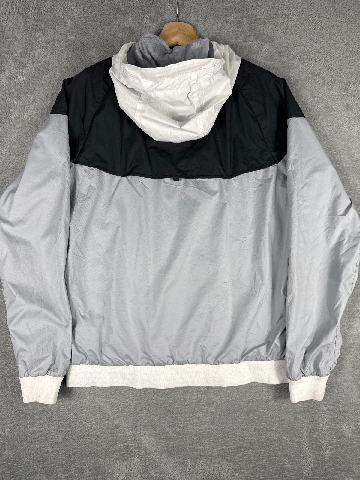 Nike Men's Lightweight Windbreaker Jacket with Hood - Medium