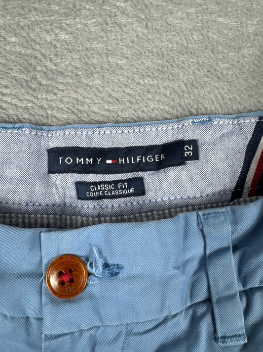 Tommy Hilfiger Classic Fit Light Blue Bermuda Shorts W32
