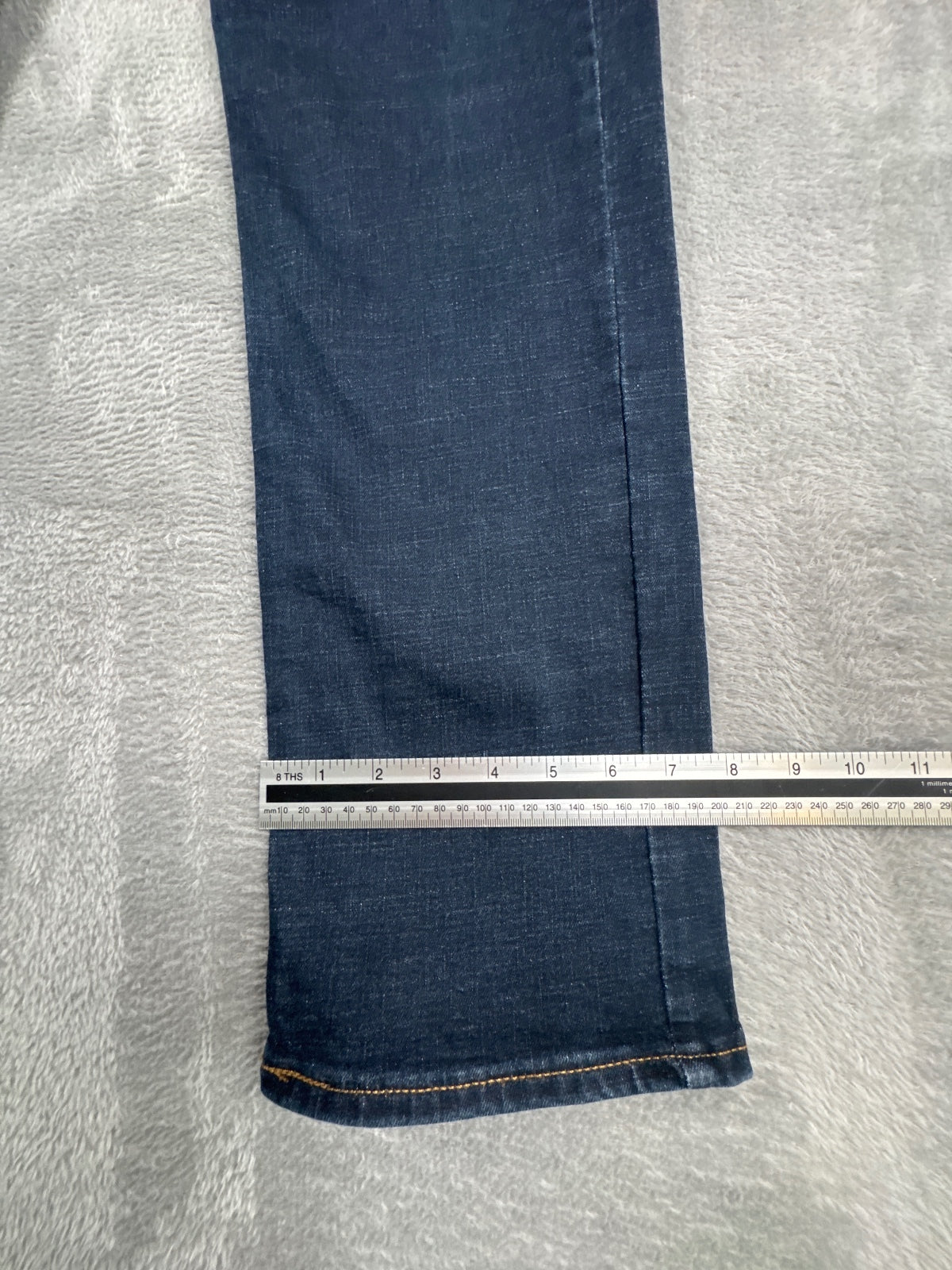 Denizen Levi's 218 Straight Dark Blue Jeans W33 L32