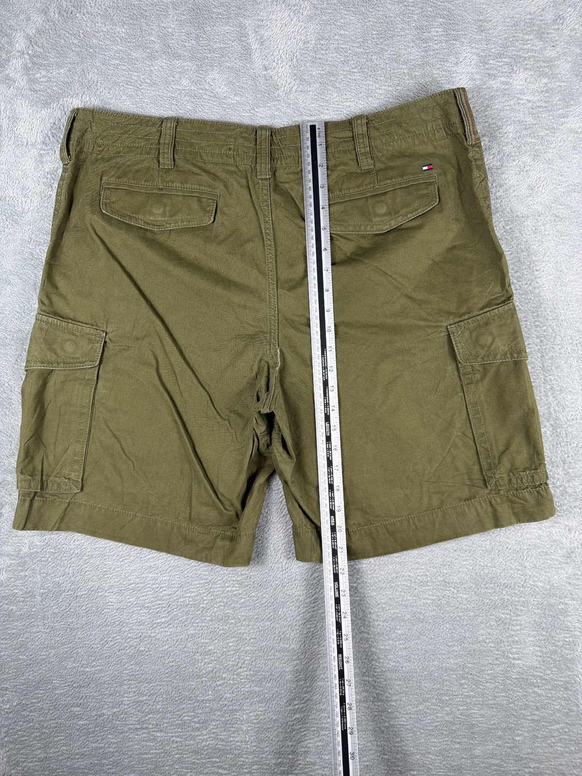 Tommy Hilfiger Cargo Shorts W38 Olive