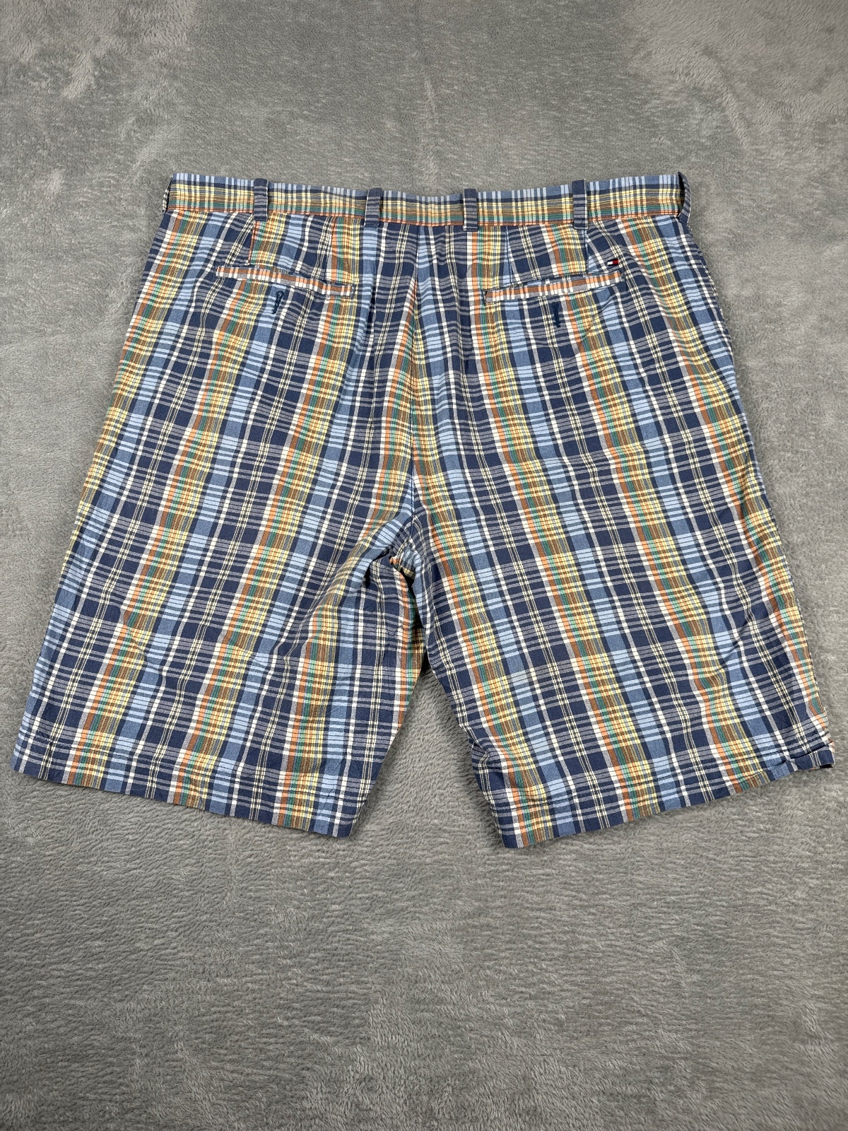 Tommy Hilfiger Men's Plaid Casual Shorts W38