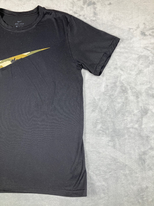 Nike Black T-Shirt with Camouflage Swoosh Logo Size M