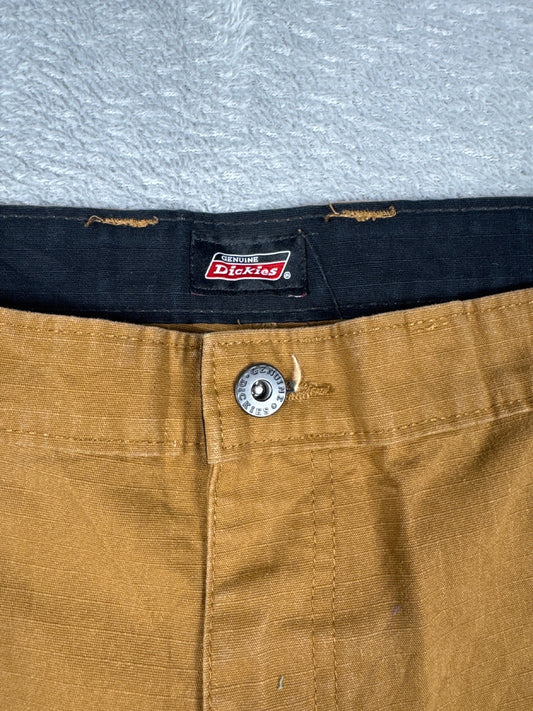 Dickies Men's Brown Cargo Shorts W42