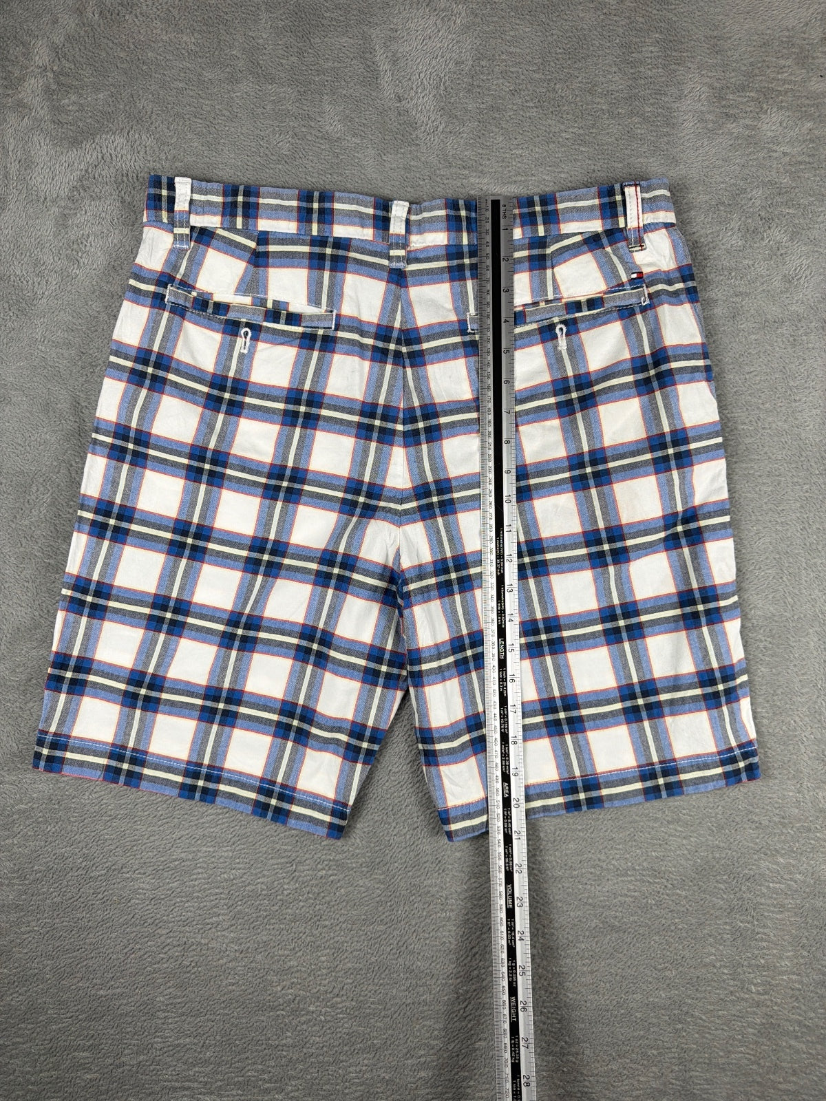 Tommy Hilfiger Plaid Shorts W34