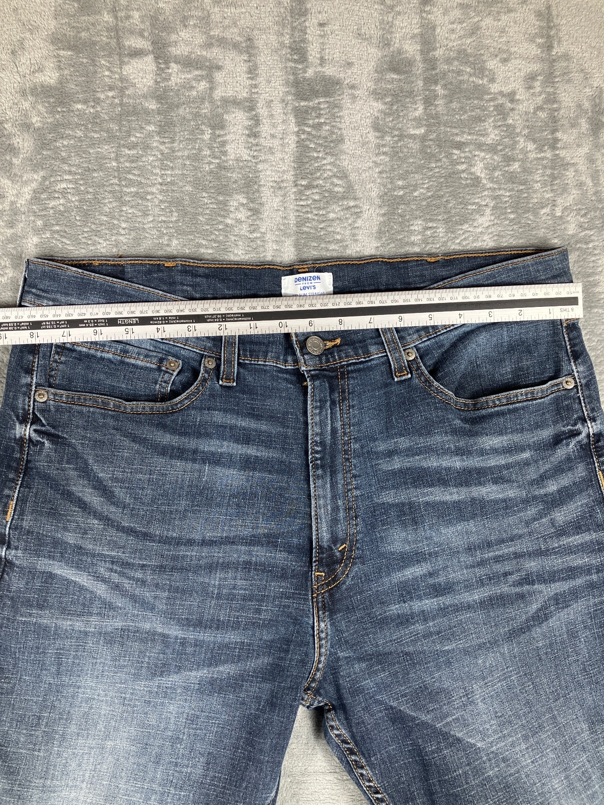 Denizen from Levi's 232 Slim Straight Blue Jeans W38 L32