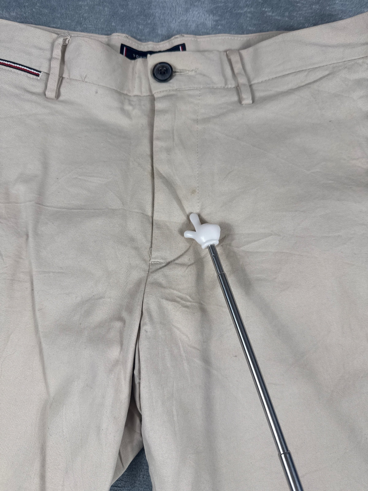 Classic Retro Tommy Hilfiger Beige Chino Shorts Size 32