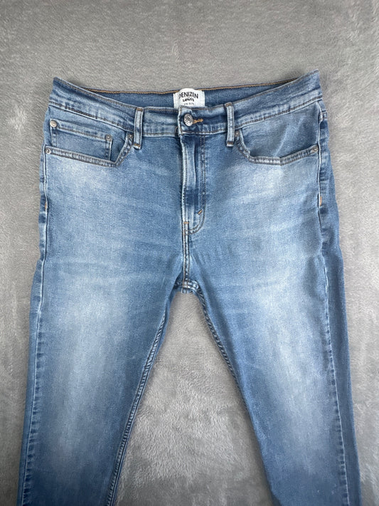 Denizen Levi's 216 Slim Light Blue Denim Jeans W34 L30