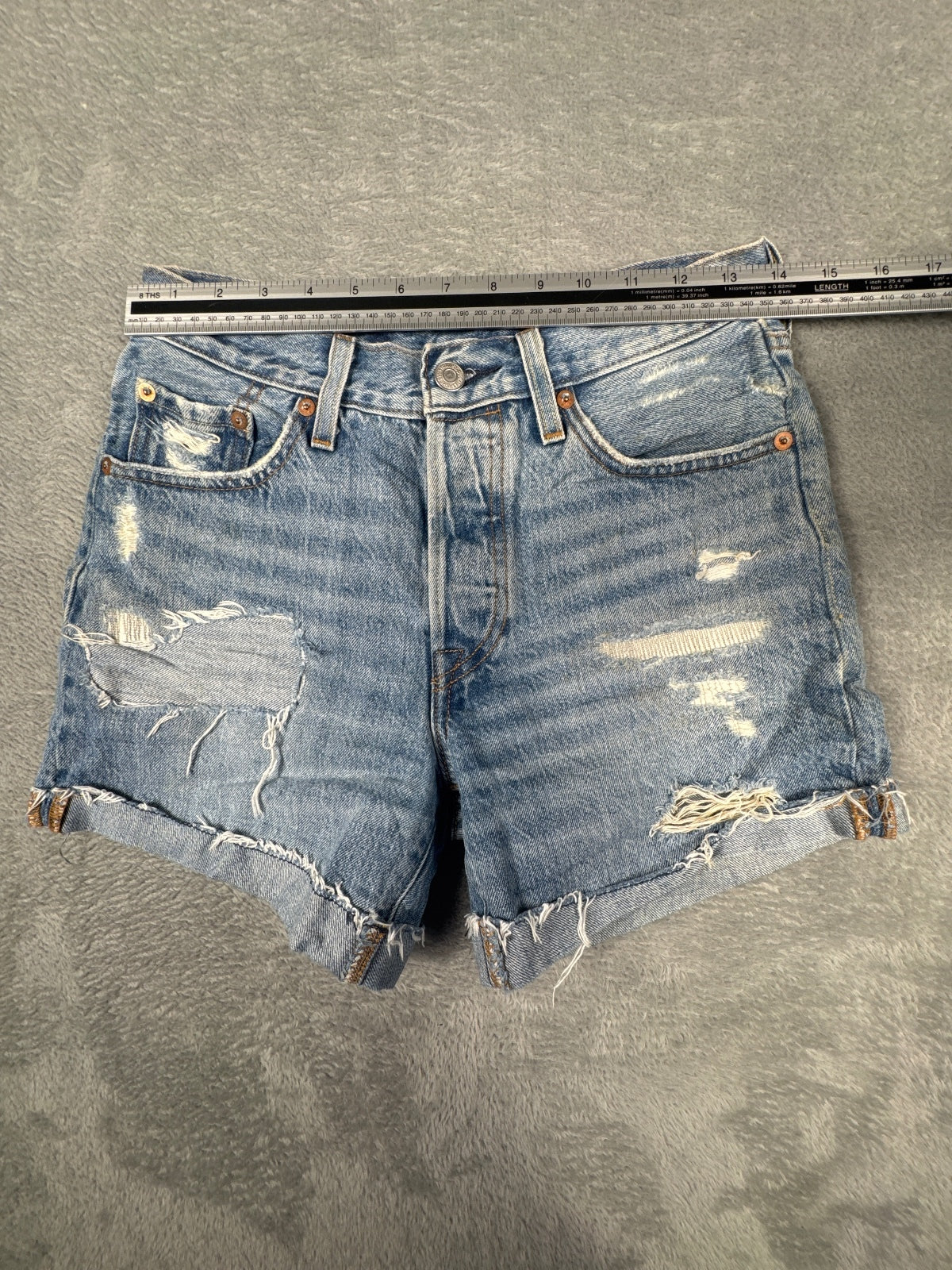 Levi's 501 Distressed Denim Shorts W25
