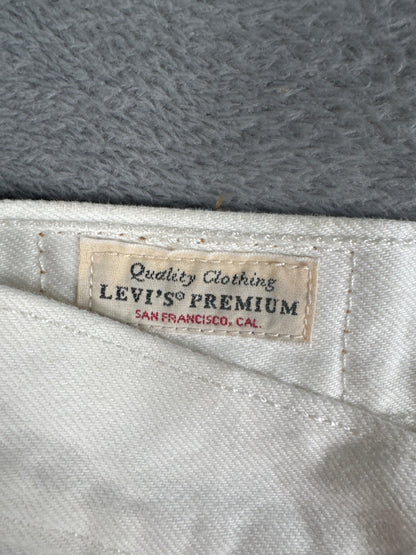 Levi's 501 White Denim Shorts Size W26