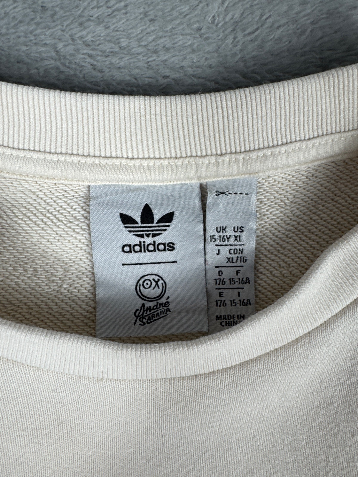 Adidas x Andre Saraiva Kids Cream Crewneck Sweatshirt XL