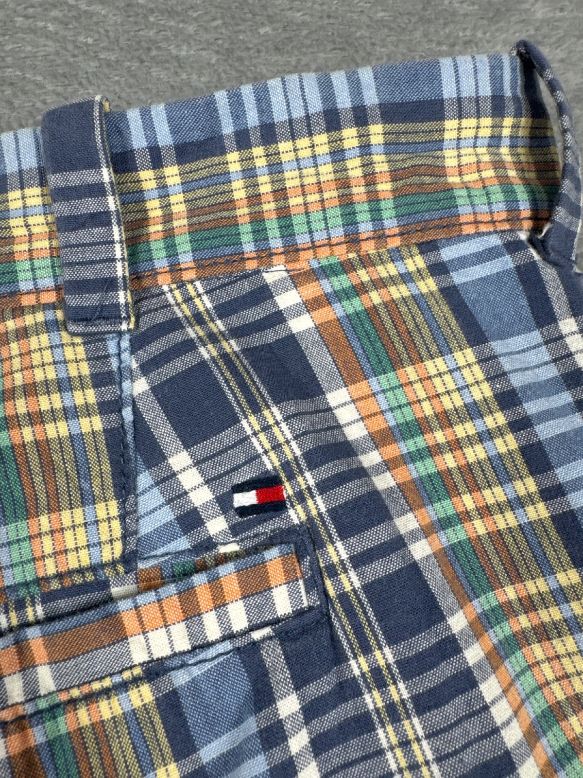 Tommy Hilfiger Men's Plaid Casual Shorts W38