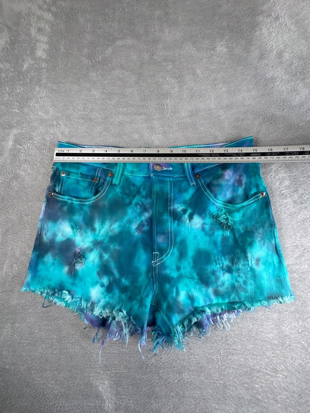 Levi's 501 Tie-Dye Denim Shorts W29