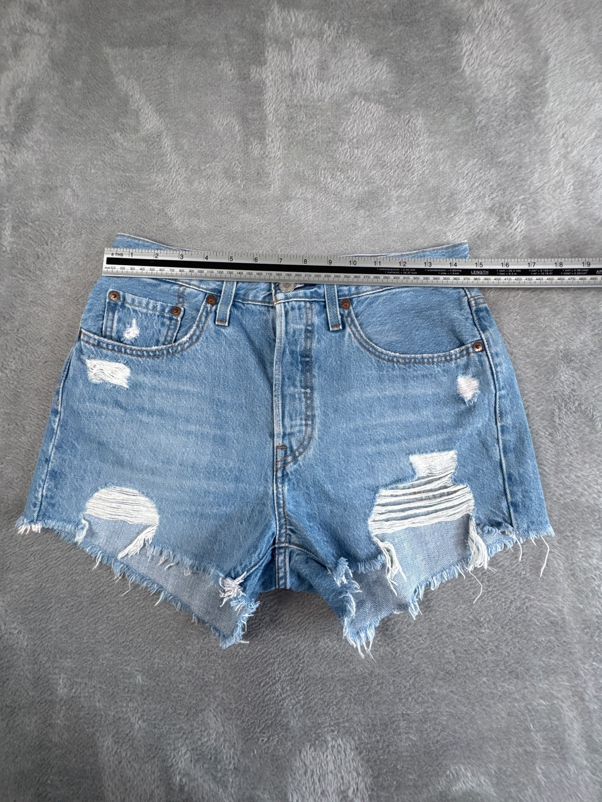 Levi's 501 Distressed Denim Shorts W27