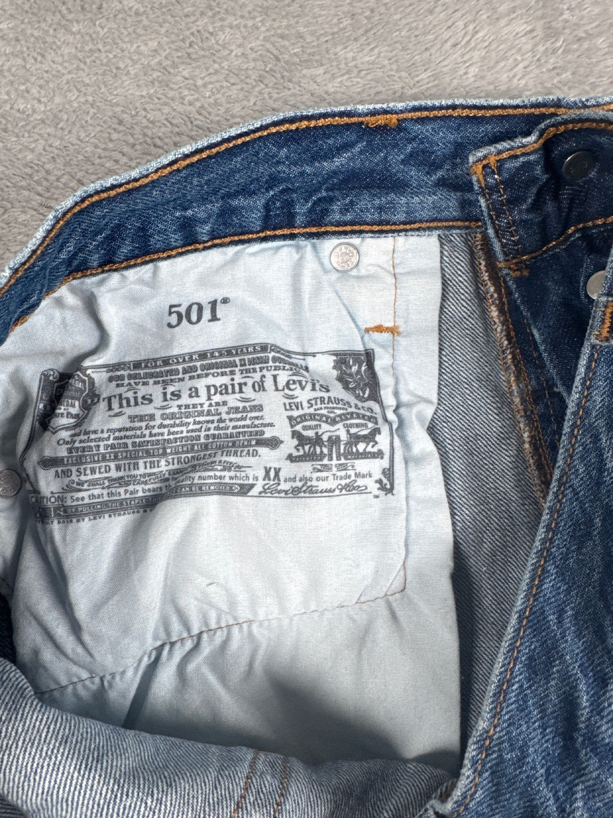 Levi's 501 Distressed Denim Shorts W29
