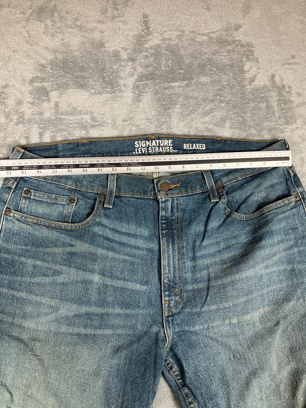 Levi's Signature Relaxed Fit Blue Denim Jeans W40 L30