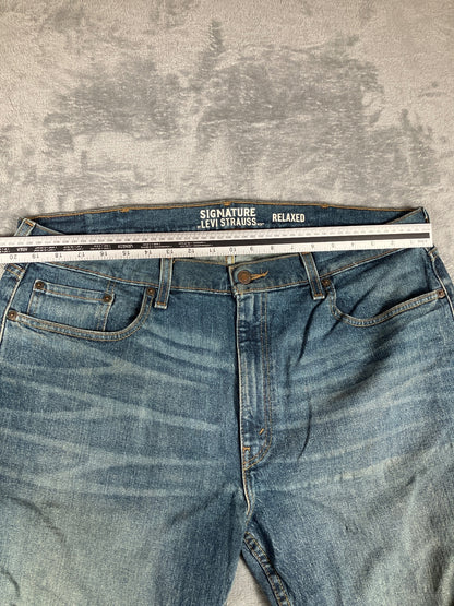 Levi's Signature Relaxed Fit Blue Denim Jeans W40 L30