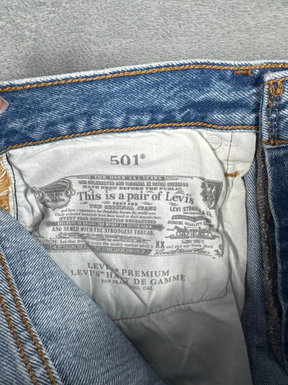 Levi's 501 Premium Distressed Denim Shorts W28 (approx)