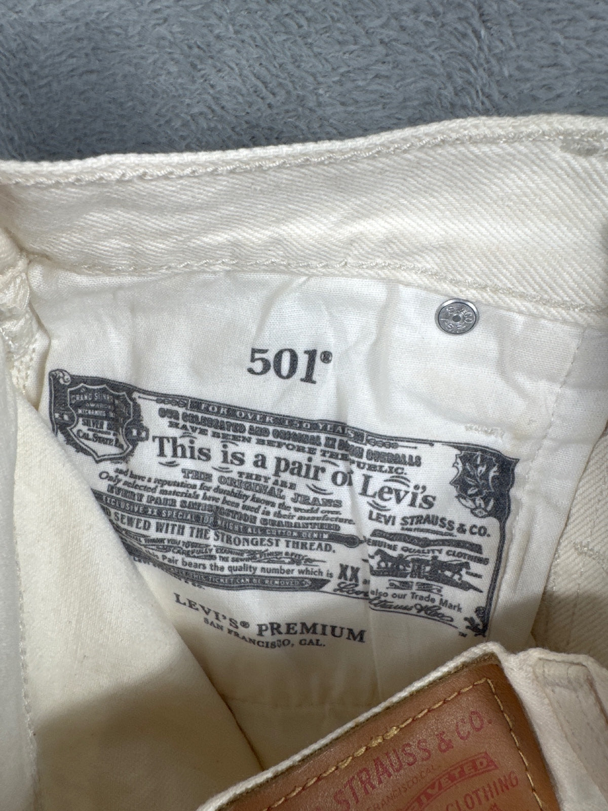 Levi's 501 White Denim Shorts W24