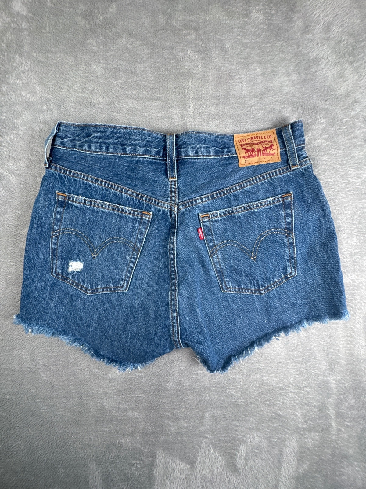 Levi's 501 Distressed Denim Shorts W29