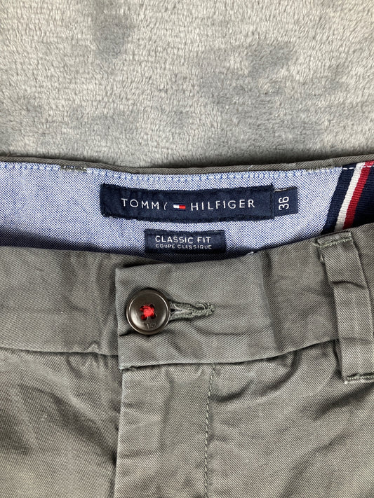 Tommy Hilfiger Classic Fit Grey Chino Vintage Shorts Size 36