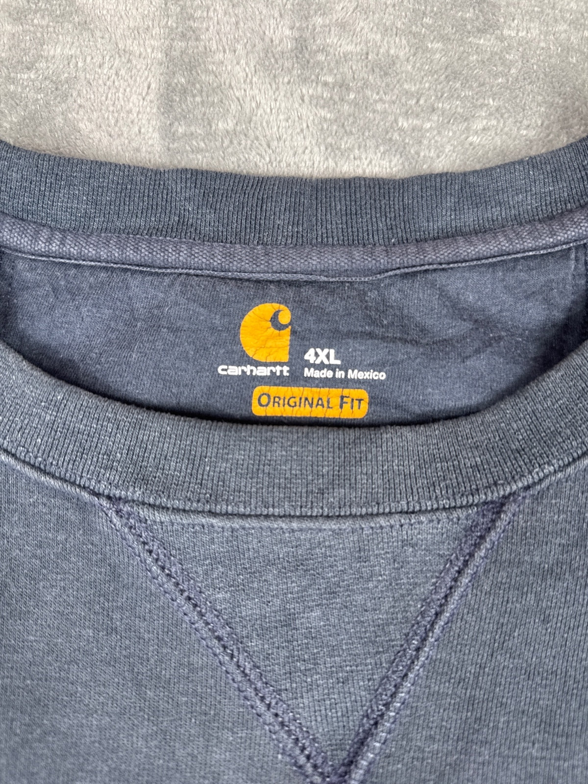 Vintage Carhartt Original Fit 4XL Navy Blue Sweatshirt