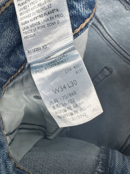 Signature Levi's Light Blue Denim Jeans W34