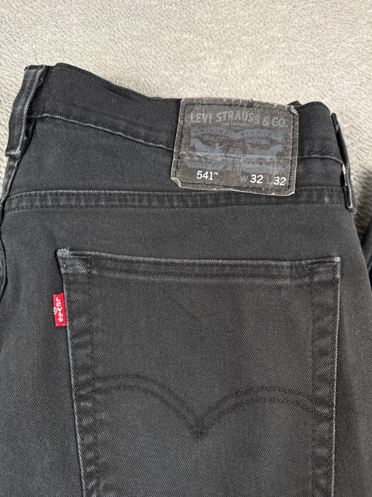 Levi's 541 Black Jeans W32 L32