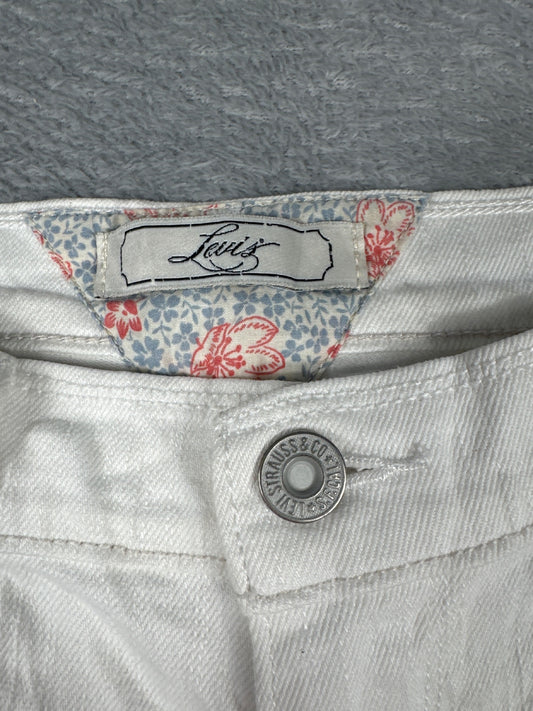 Levi's White Denim Bermuda Shorts W30 (approx)