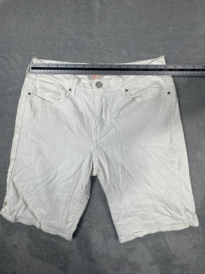 Levi's White Denim Bermuda Shorts W30 (approx)