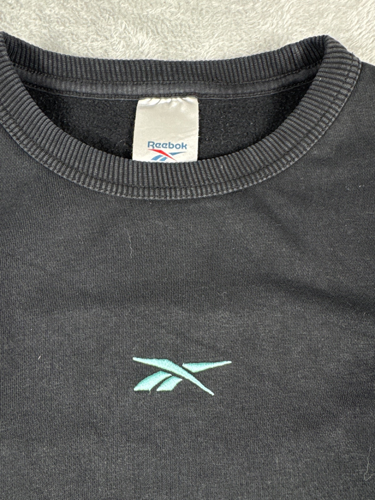 Reebok Black and Turquoise Sweatshirt Size M