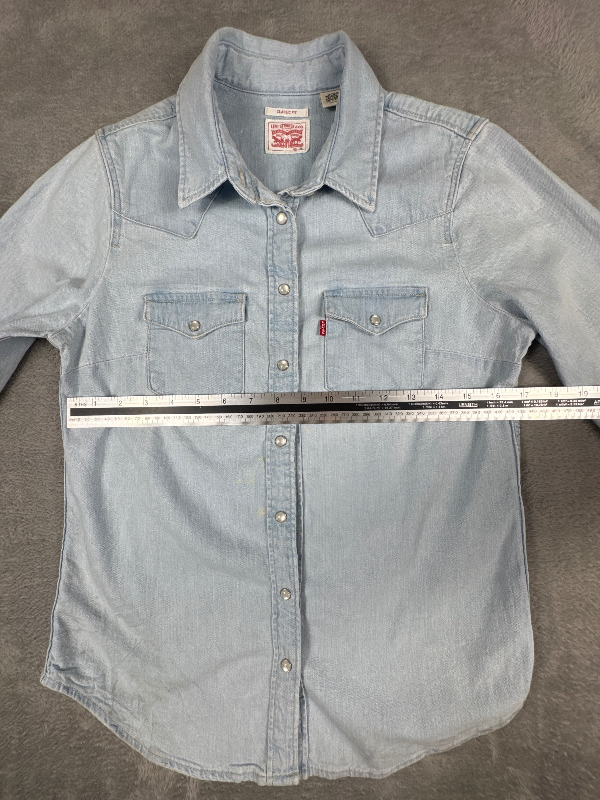 Levi's Classic Fit Light Blue Denim Shirt Size XS