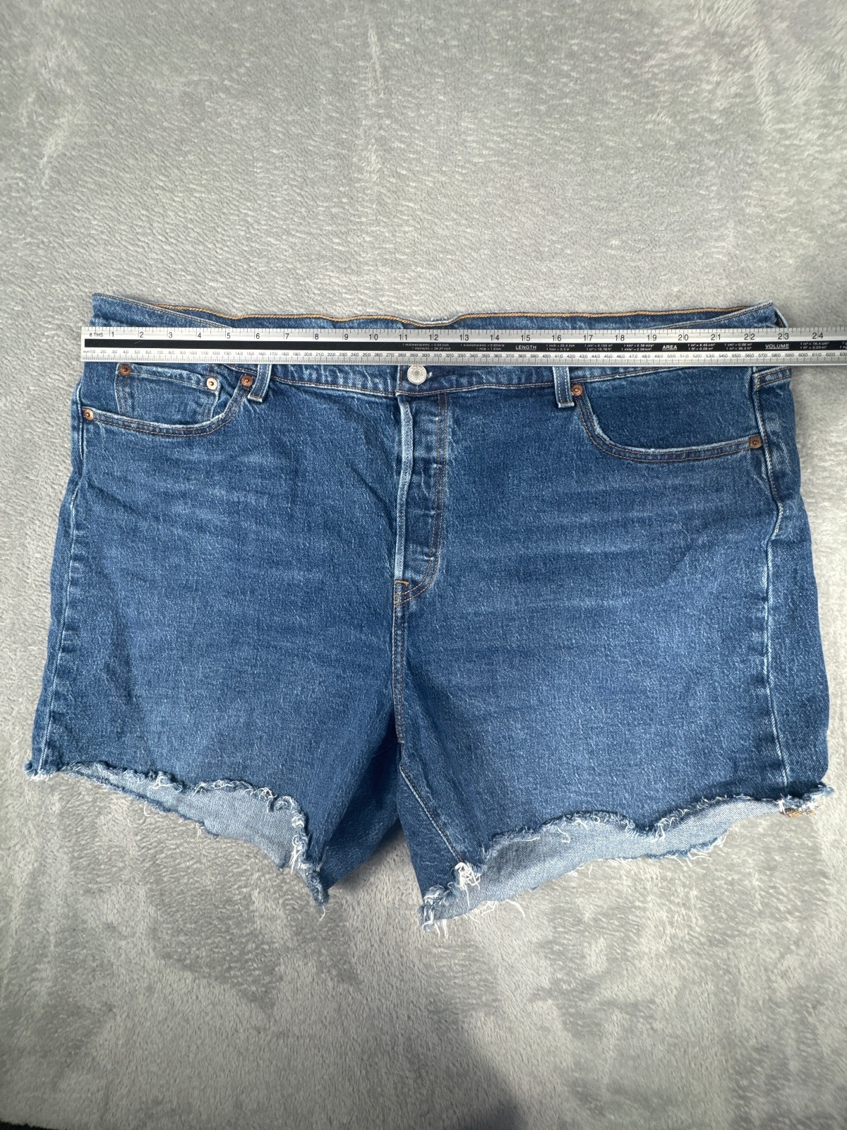 Levi's 501 Blue Denim Cutoff Shorts Size 24W - Approx UK 28