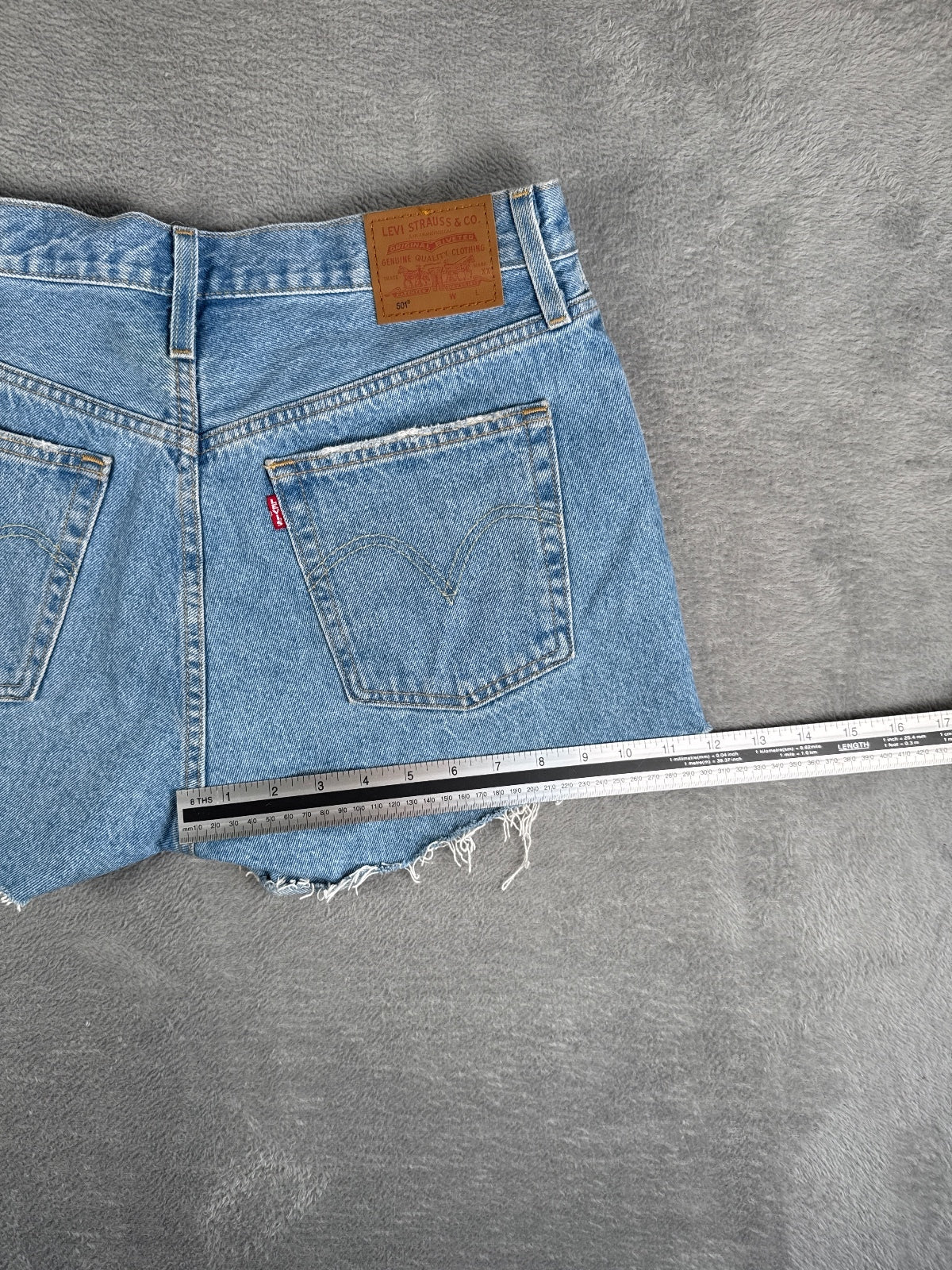 Levi's 501 Light Blue Denim Shorts W30
