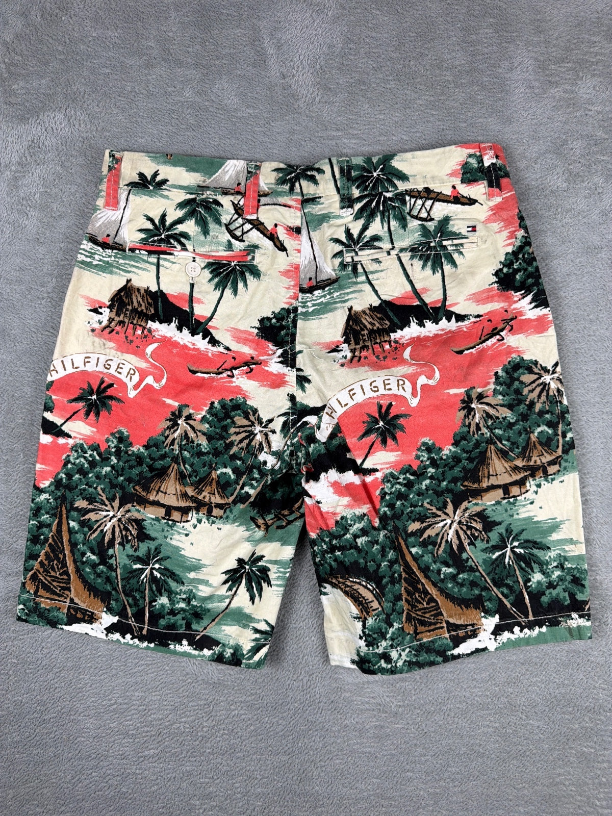 Tommy Hilfiger Tropical Print Shorts W31