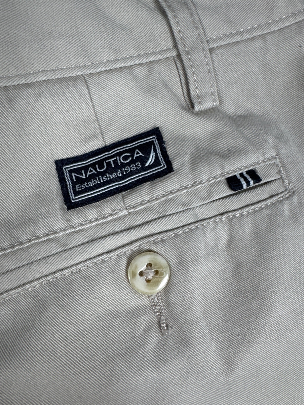Nautica Classic Fit Pleated Khaki Shorts W36