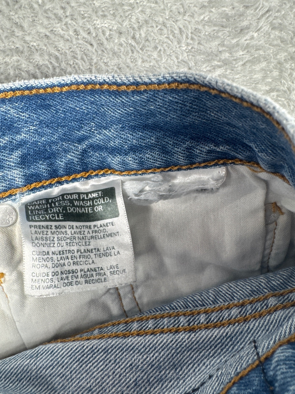 Levi's 501 Premium Distressed Denim Shorts W28 (approx)