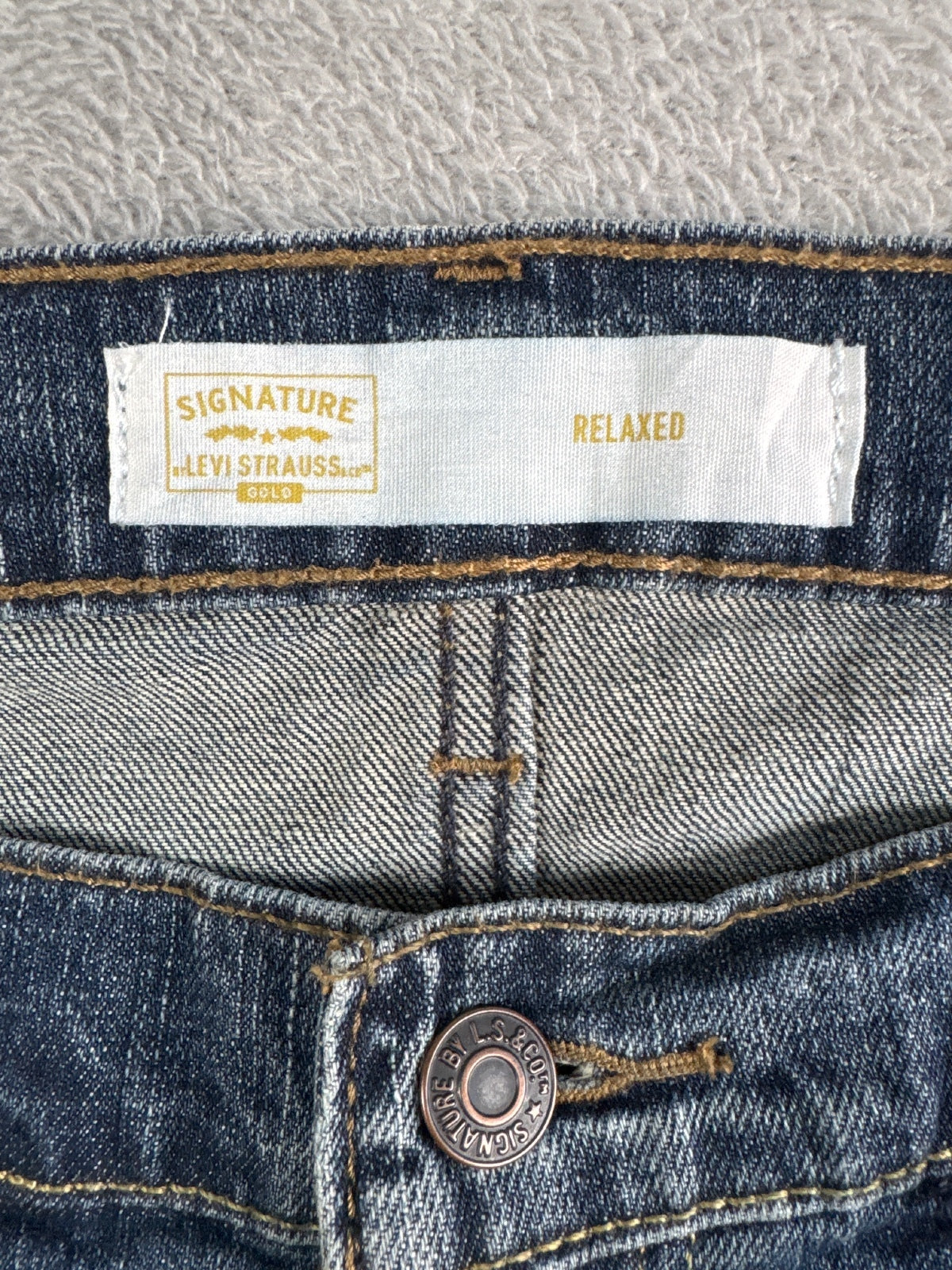 Levi's Signature Gold Relaxed Fit Jeans W38 L29