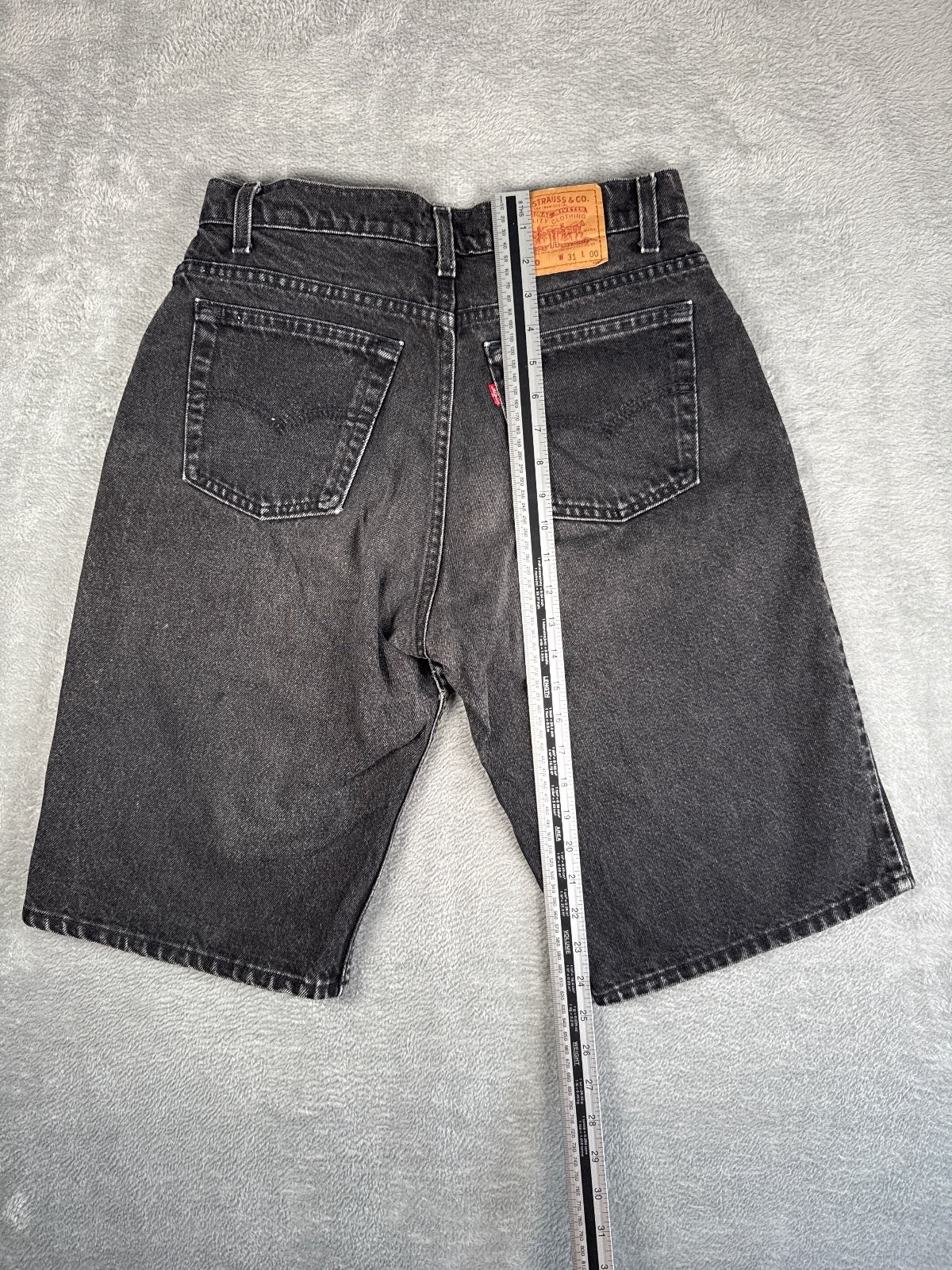 RARE Vintage Classic Levi's 560 Black Denim Shorts W31