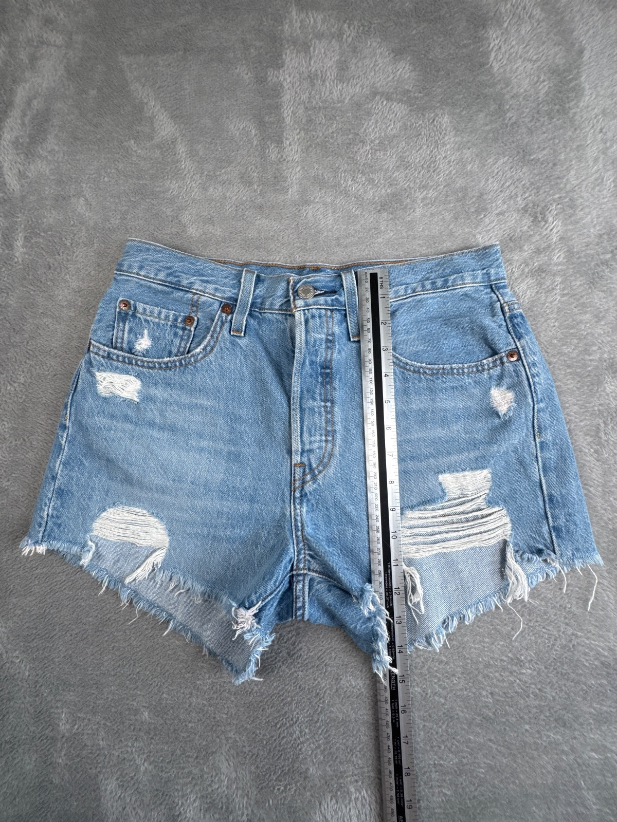 Levi's 501 Distressed Denim Shorts W27