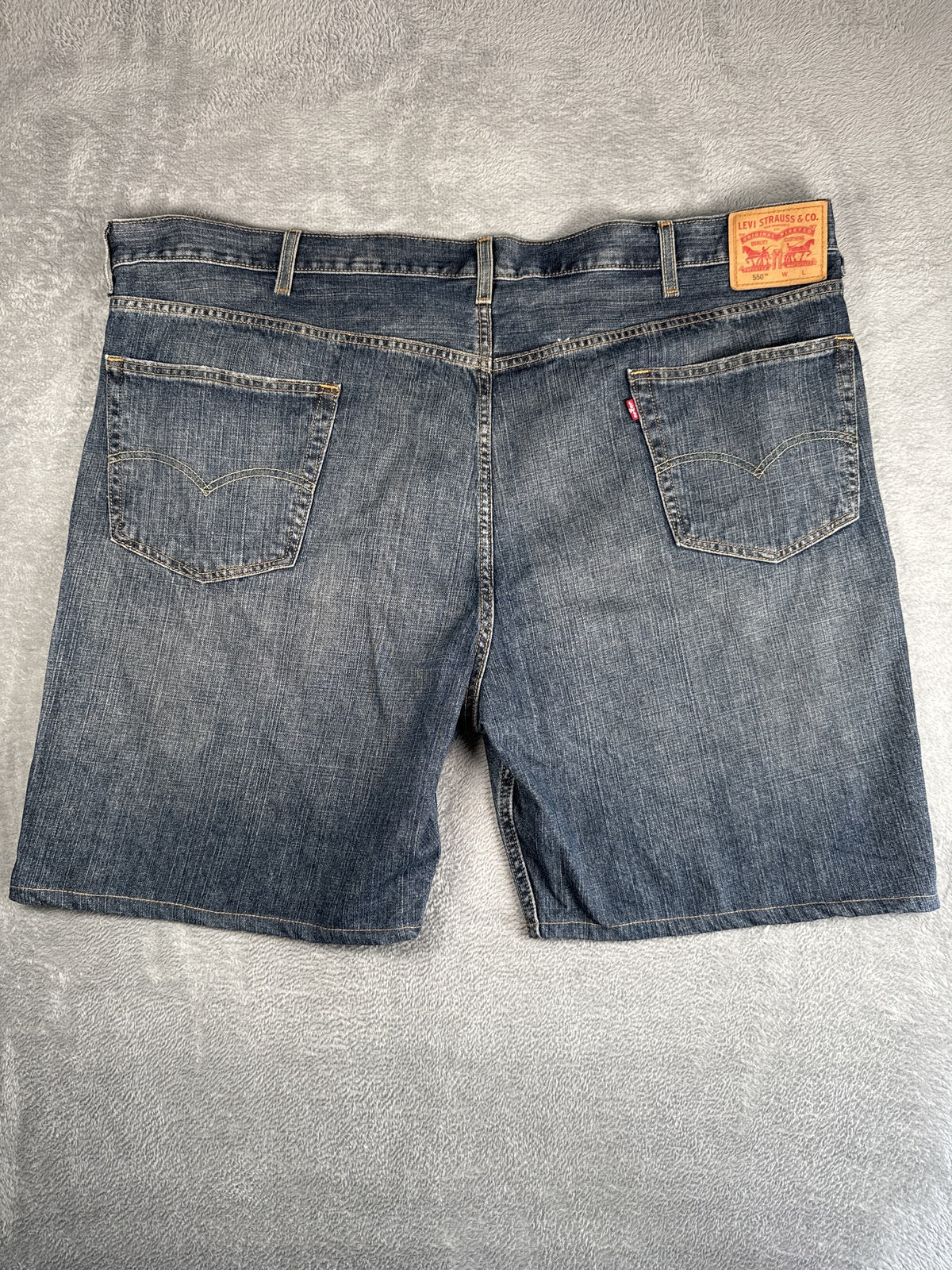 Classic Vintage Levi's 550 Men's Denim Shorts Blue - W50