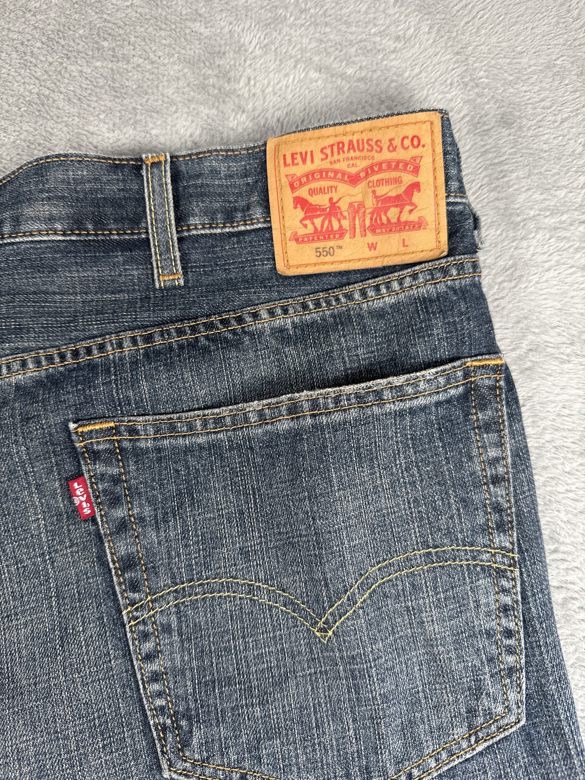 Classic Vintage Levi's 550 Men's Denim Shorts Blue - W50