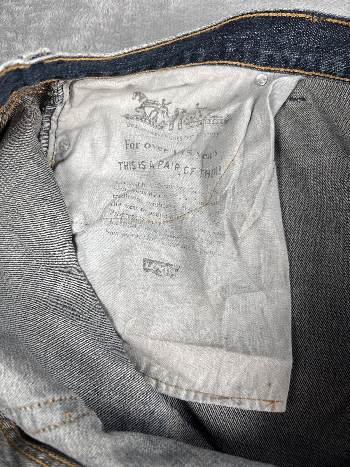 Classic Vintage Levi's 550 Men's Denim Shorts Blue - W50